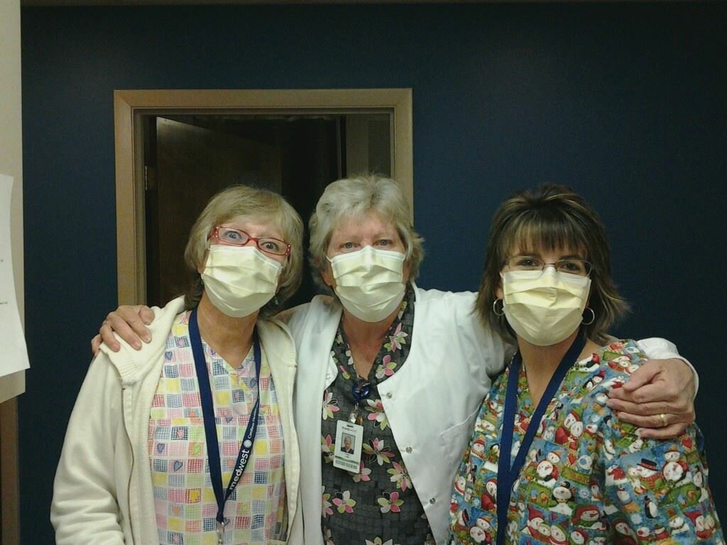 nurses-3-wearing-masks